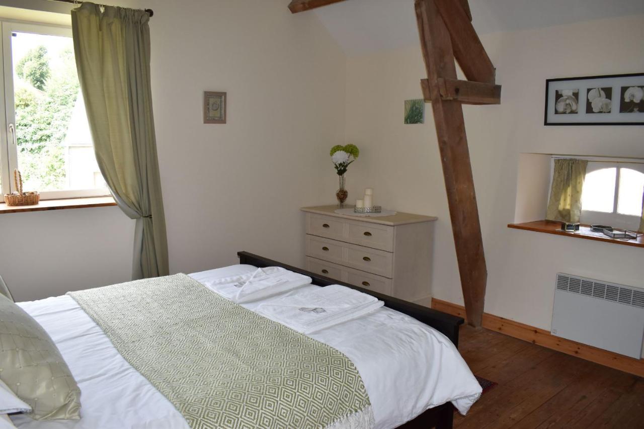 Gites In Le Neufbourg -Mortain 외부 사진