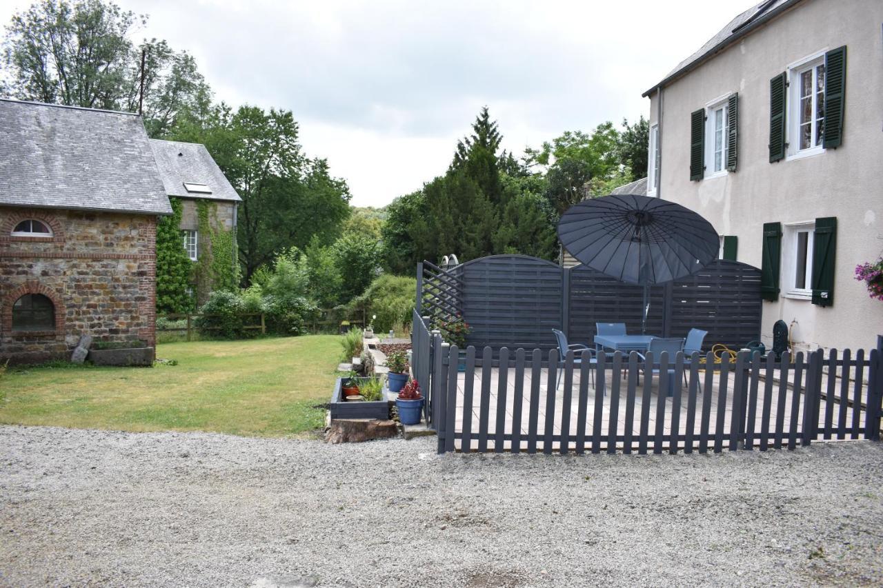 Gites In Le Neufbourg -Mortain 외부 사진