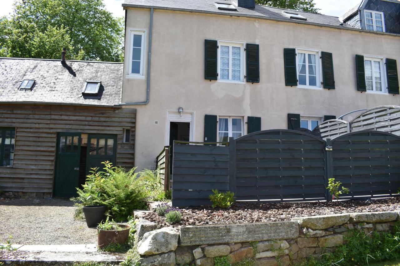 Gites In Le Neufbourg -Mortain 외부 사진